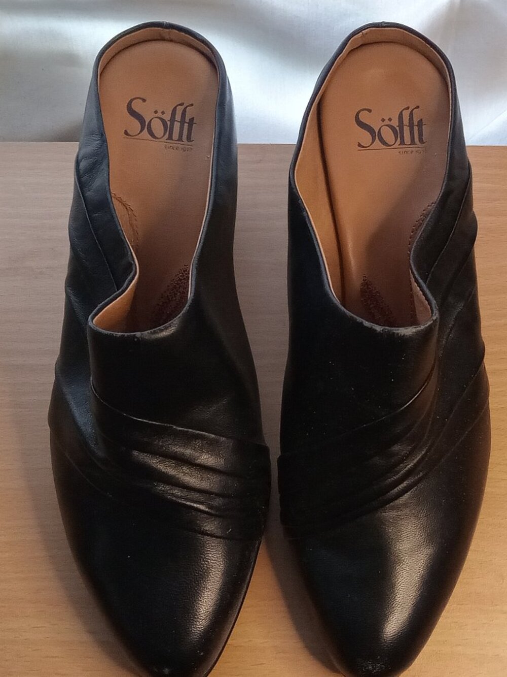 Sofft Womens Black Leather Pleated Heeled Mules Slip On Comfort Shoes Size 9M